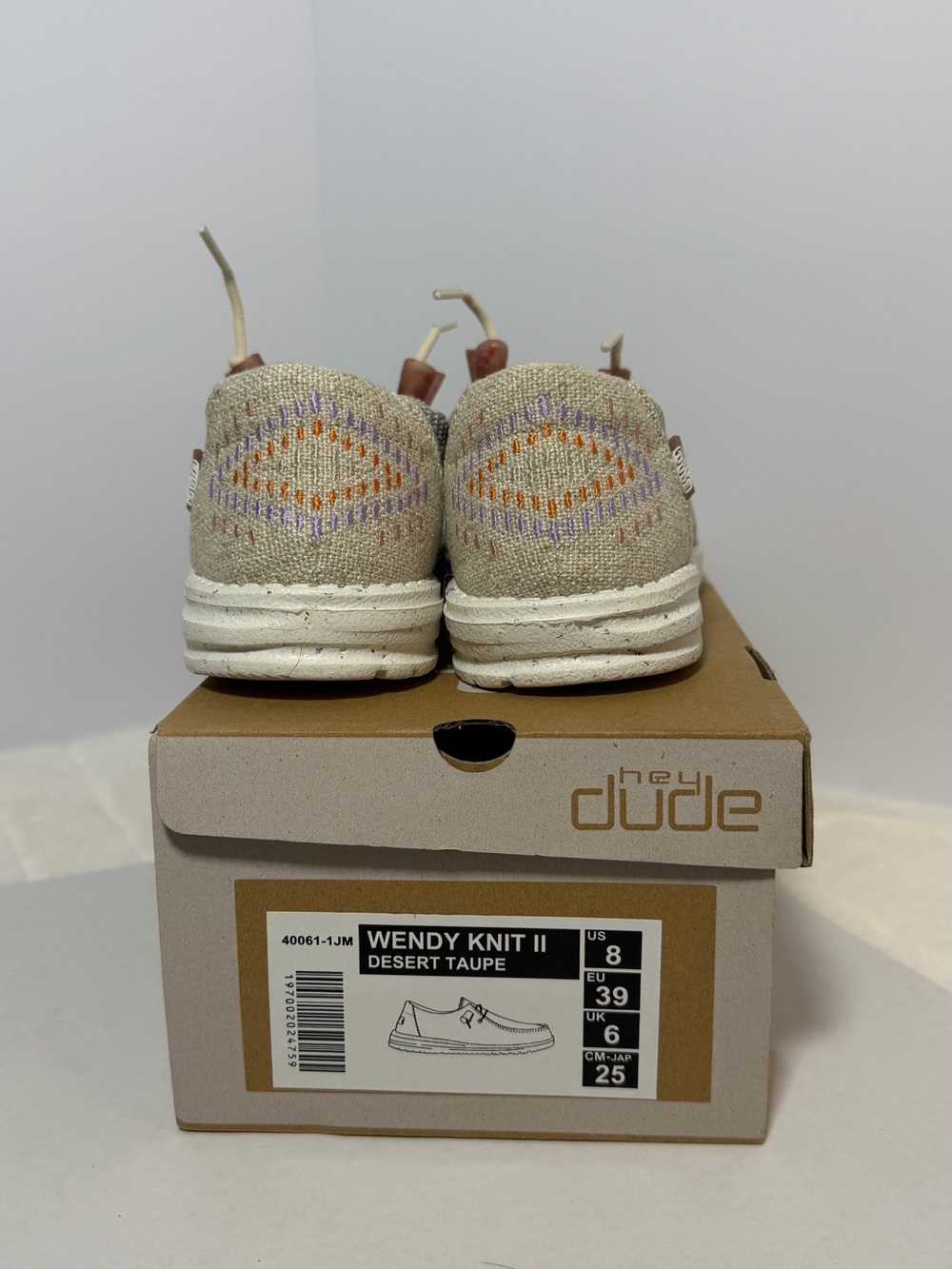New size 8 -Hey Dude Ladies Wendy’s- Tan Linen-Texture Casual Slip-On Loafers - Picture 5 of 10